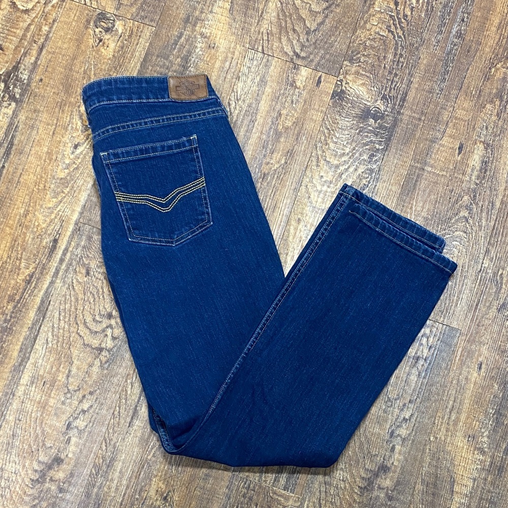 Harley-Davidson size 32 dark wash straight leg Denim‎ with Leather Patch stretch